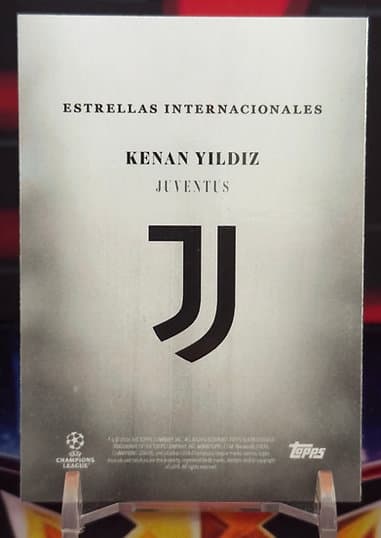 25/26 TOPPS Simplicidad UEFA - Kenan Yildiz