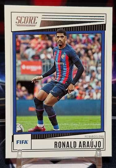 22/23 Panini score - Ronald Araújo