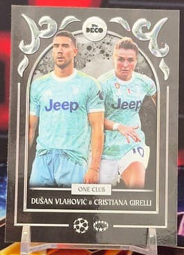 2025 Topps Deco UEFA Club Competitions - Dušan Vlahovič a Cristiana Girelli