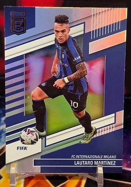 2022 - 2023 Panini donruss elite fifa soccer - Lautaro Martínez