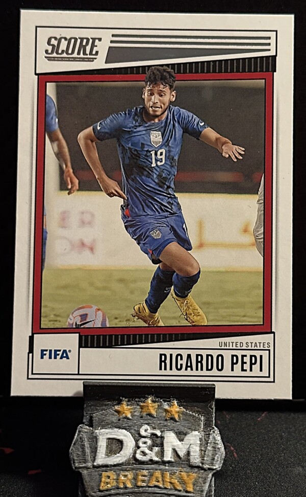 22/23 Panini score fifa - Ricardo Pepi