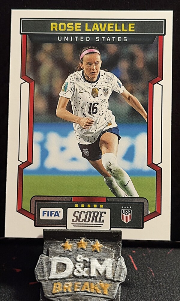23-2024 Panini score fifa - Rose Lavelle