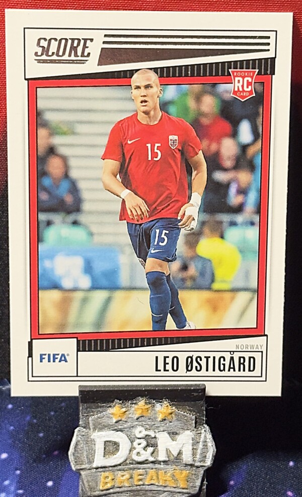 22-2023 Panini score fifa - Leo Ostigard