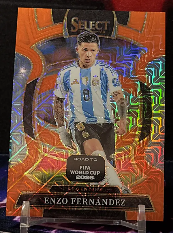 IMG_5697 25/26 Panini Select Road to FIFA - Enzo Fernández (limit/825)