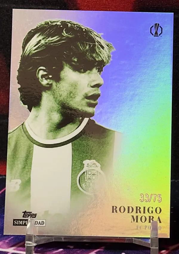 25/26 Topps Simplicidad UEFA - Rodrigo Mora (limit/75)